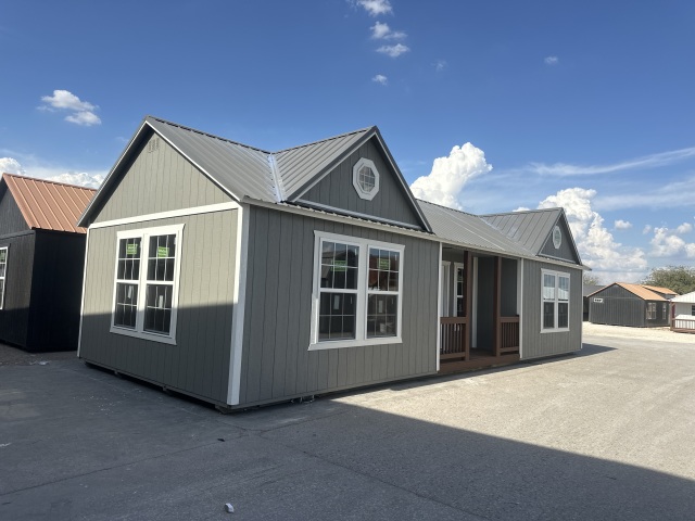 Side Cabin - 16x42