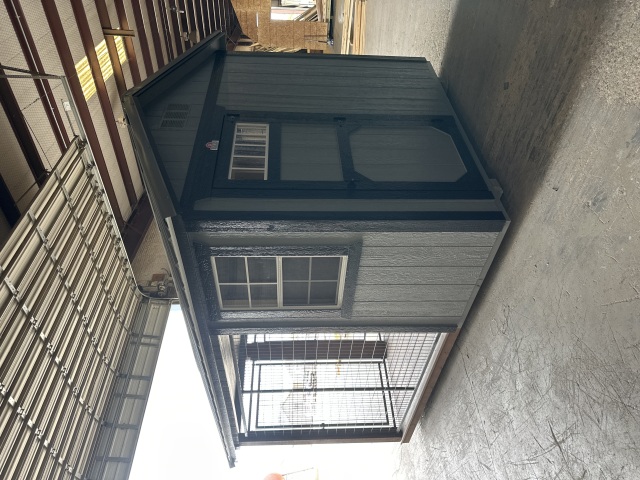 Dog Kennel - 8x12