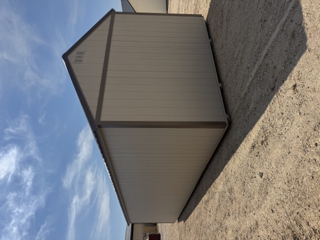 Side Utility - 12x32