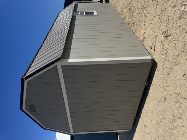 Lofted Barn - 10x20