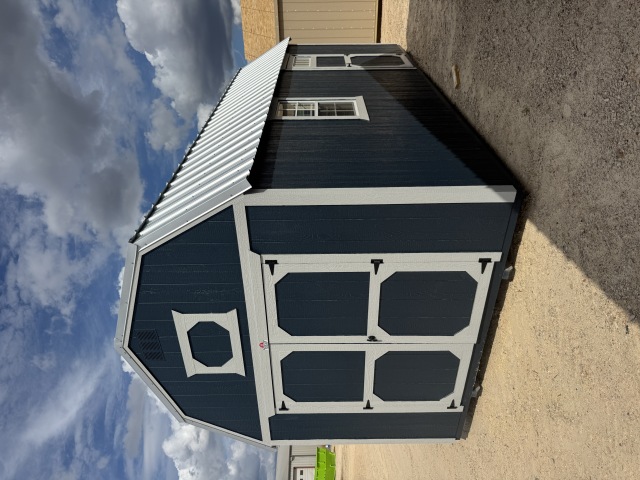 Lofted Barn - 10x20