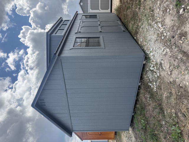 Side Utility - 12x20