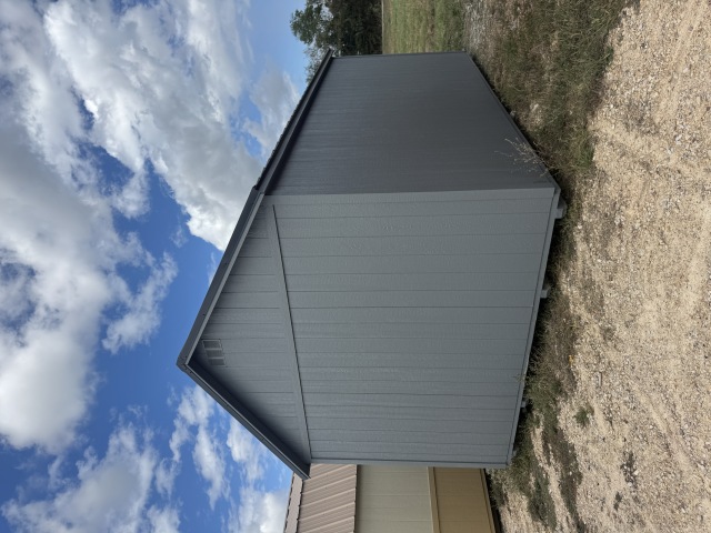 Side Utility - 12x20