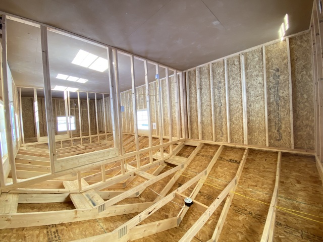 Side Utility - 14x36