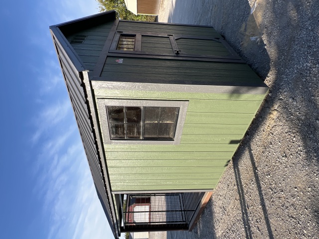 Dog Kennel - 8x16