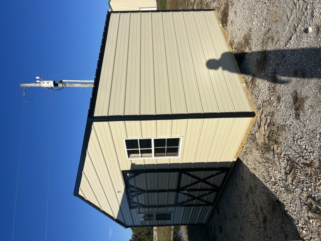 Side Gable Utility - 10x16
