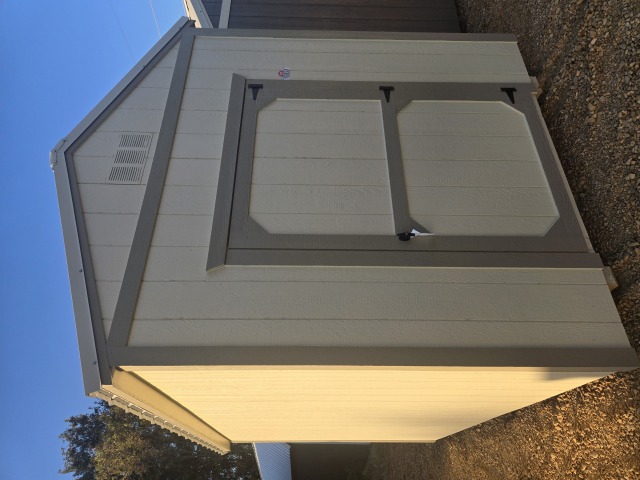 Utility Xtra Height - 8x12