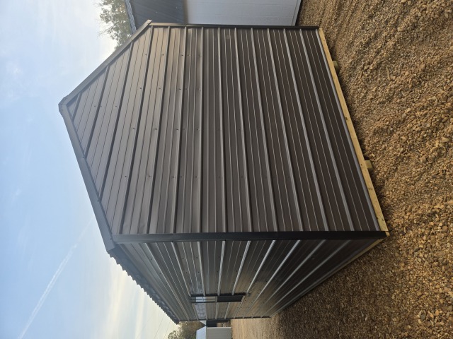 Utility Xtra Height - 10x20