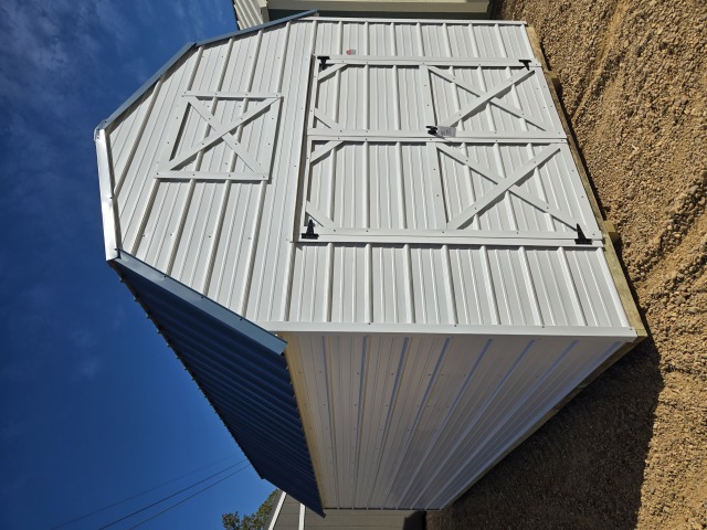 Lofted Barn - 10x20
