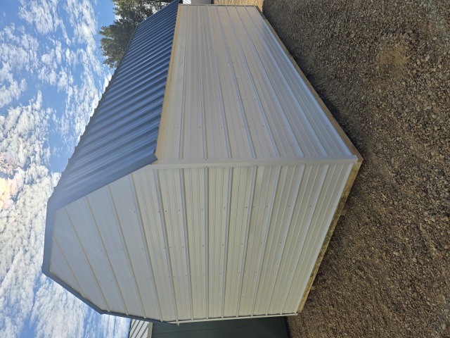 Lofted Barn - 10x20