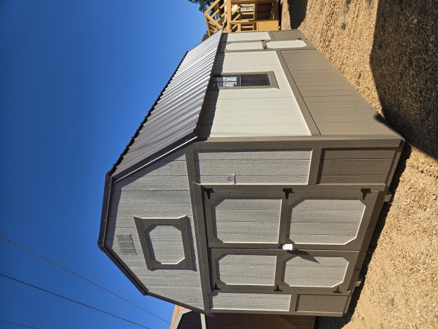 Lofted Barn - 10x20