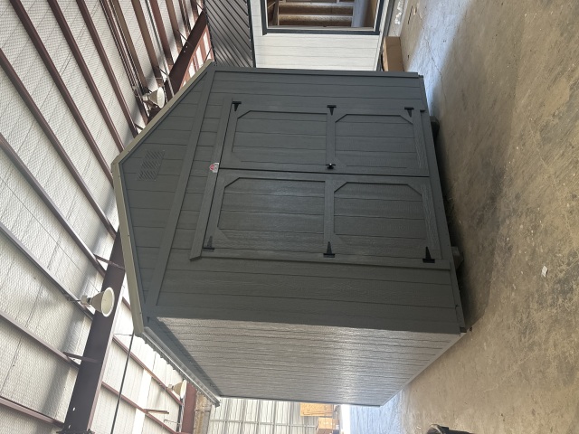 Utility Xtra Height - 10x12