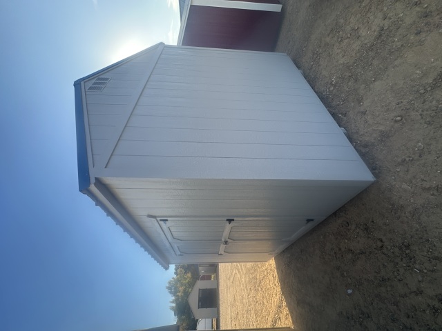 Side Lofted Utility - 10x12