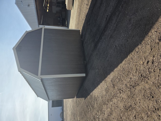 Side Lofted Barn - 10x16